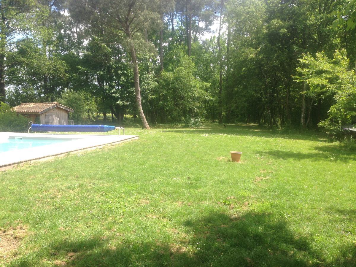 Bed and Breakfast Domaine De Giron Moulis-en-Medoc Екстер'єр фото