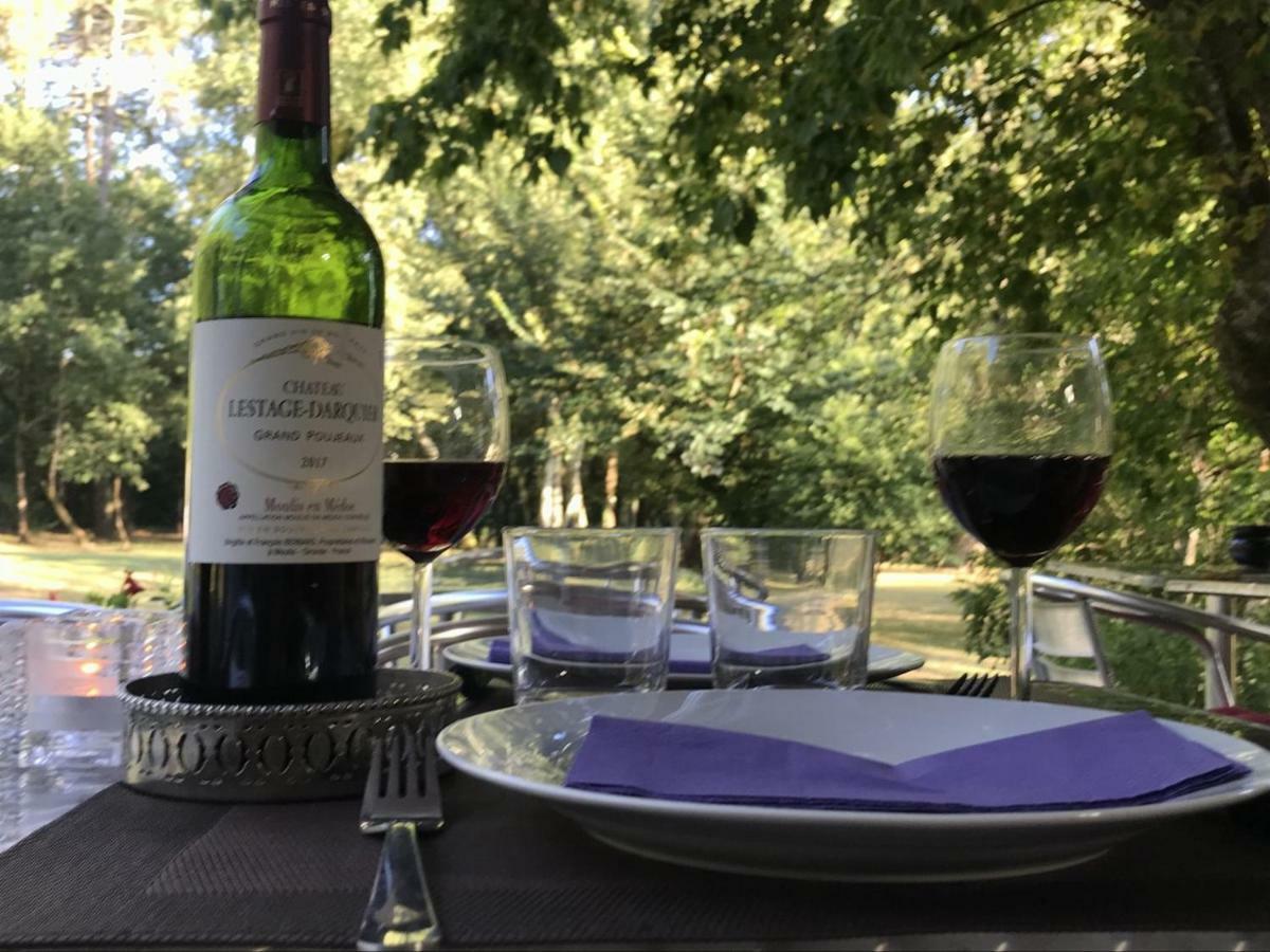 Bed and Breakfast Domaine De Giron Moulis-en-Medoc Екстер'єр фото
