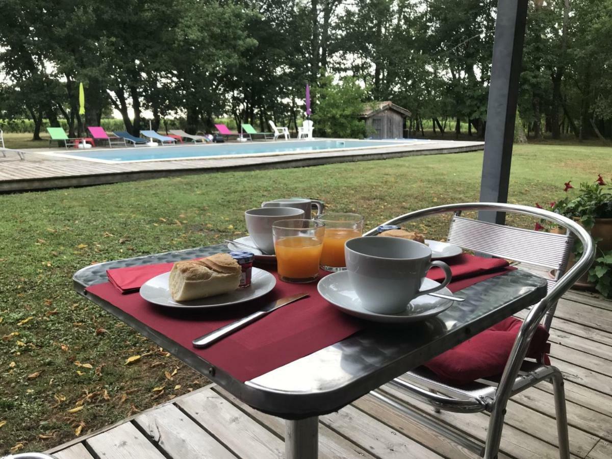 Bed and Breakfast Domaine De Giron Moulis-en-Medoc Екстер'єр фото